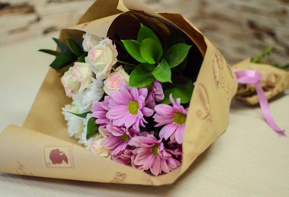 Букет цветов из: Розы и Хризантемы в Пестравка