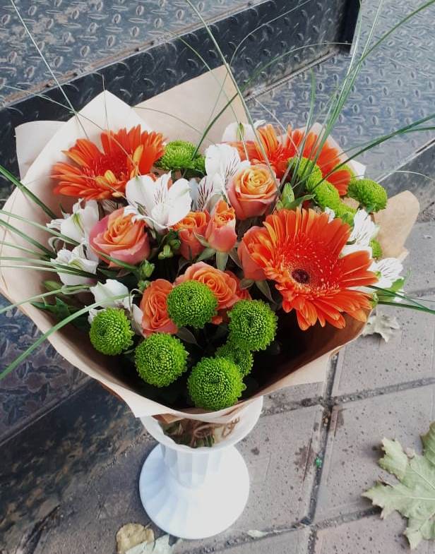 Букет цветов из: Герберы, Хризантемы, Альстромерии и Розы в Пестравка