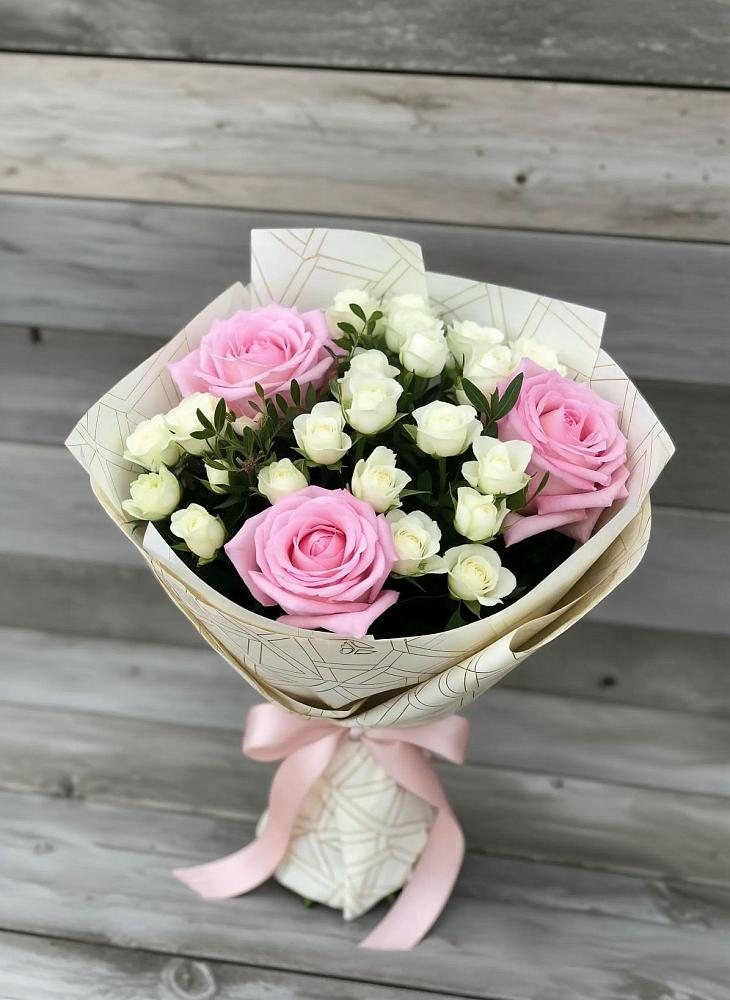 Букет цветов из: Розы в Пестравка