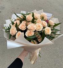 Букет Кремовые розы Латте в Пестравка
