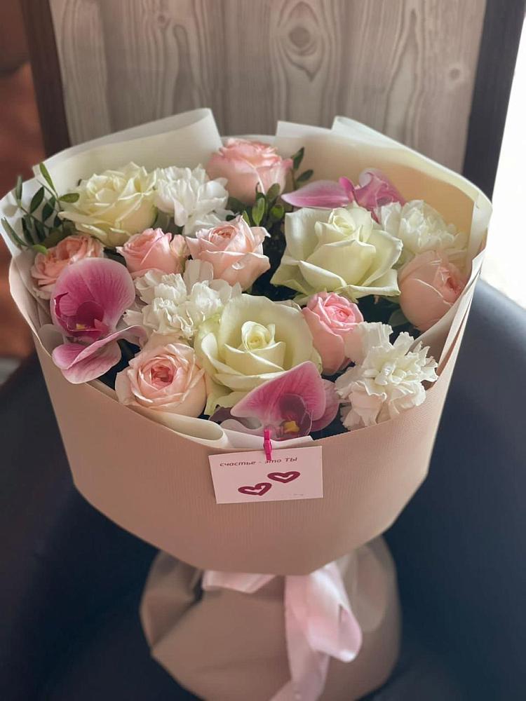 Букет цветов из: Орхидеи, Розы и Гвоздики в Пестравка