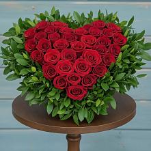 Цветочная композиция из Розы в виде сердца #REPLACE_PRED# Пестравка