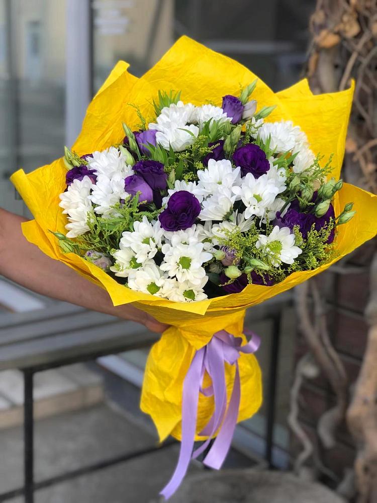 Букет цветов из: Ирисы, Хризантемы и Ромашки в Пестравка