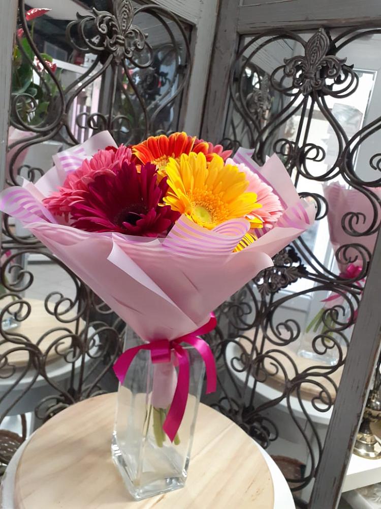 Букет цветов из: Герберы в Пестравка