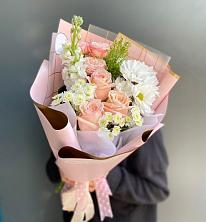 Букет цветов из:  Хризантемы и Розы в Пестравка