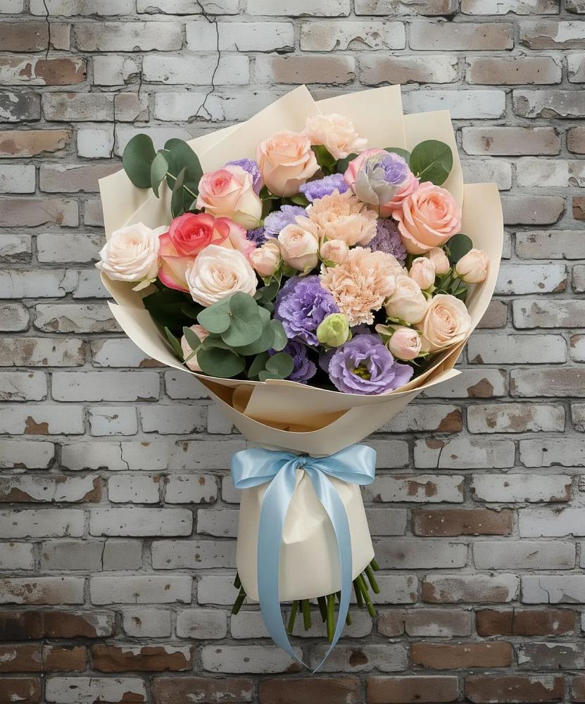 Букет цветов из: Розы, Лизиантусы и Гвоздики в Пестравка