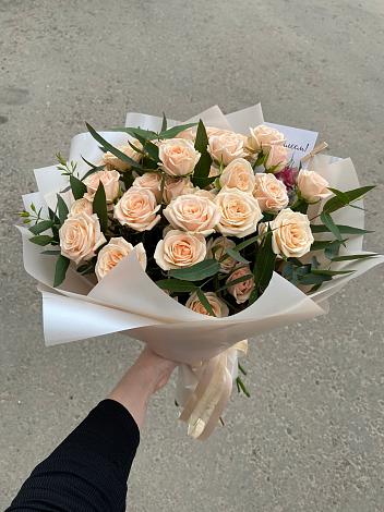 Букет Кремовые розы Латте в Пестравка