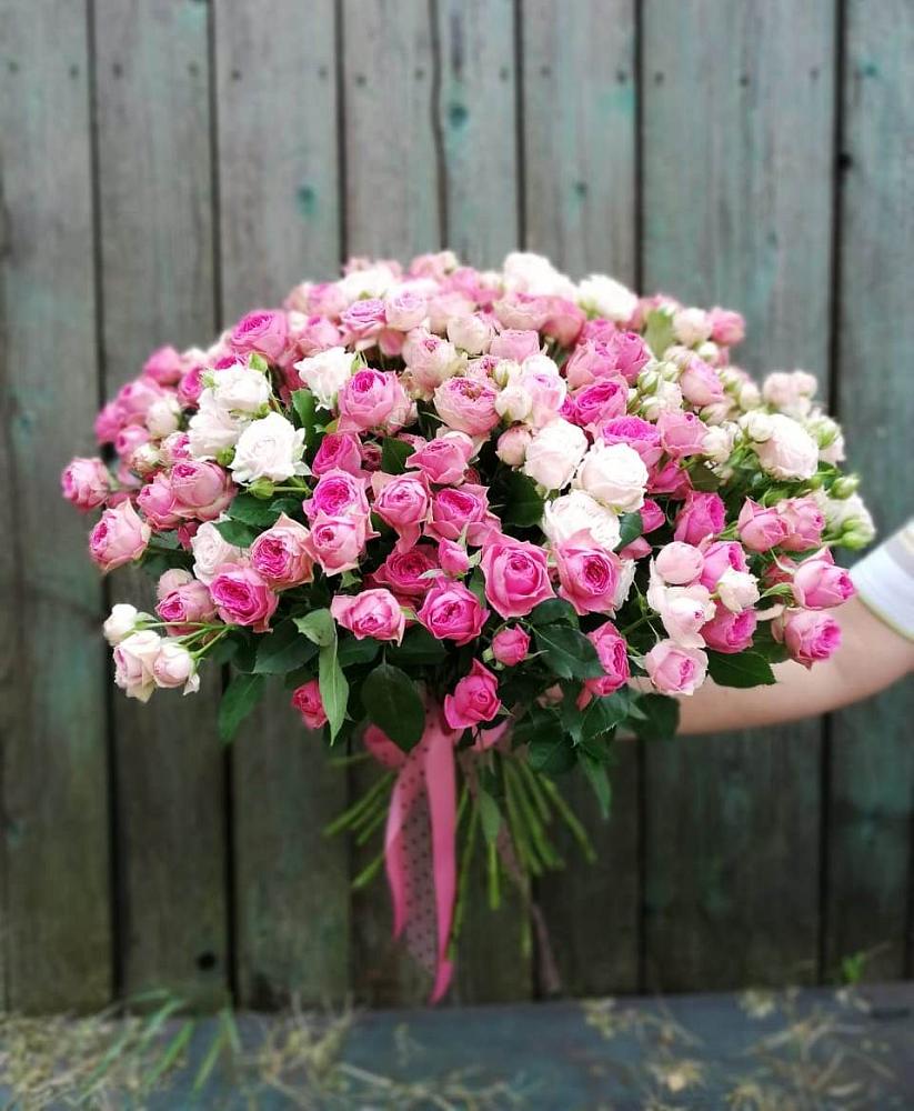 Букет Розовые кустовые розы Натали и Лав Лидия в Пестравка