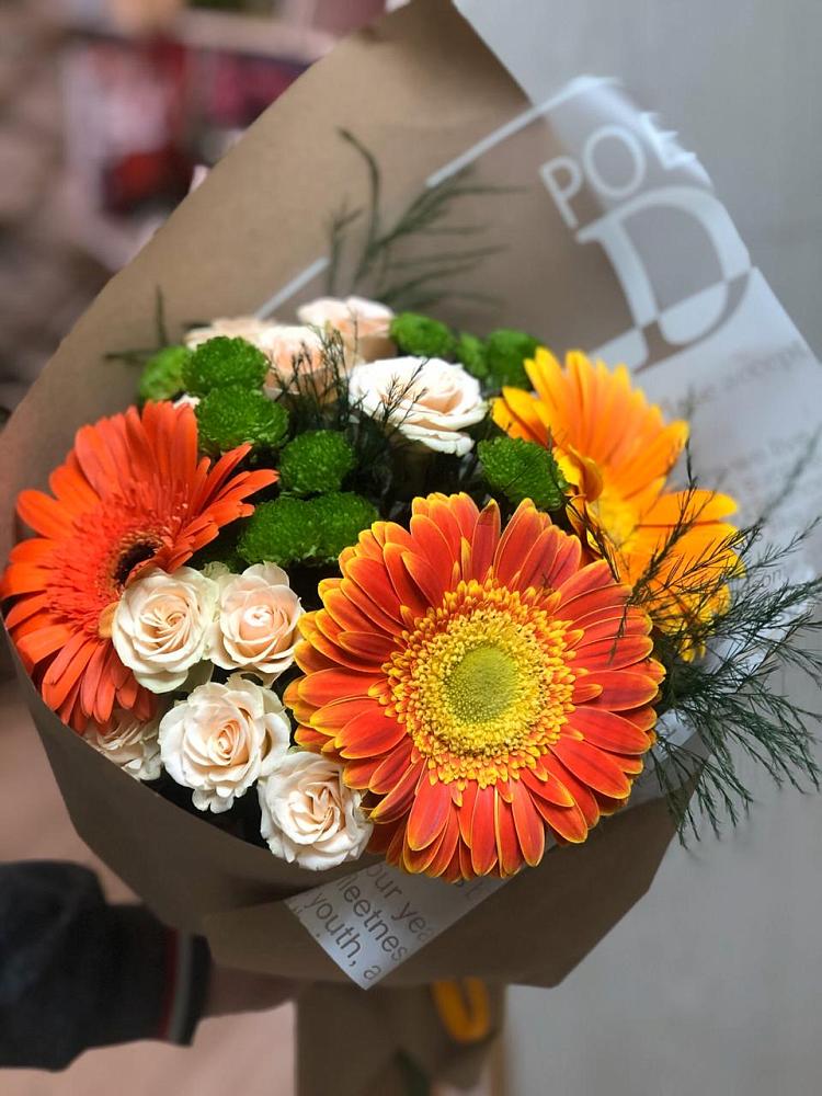 Букет цветов из: Герберы, Хризантемы и Розы в Пестравка