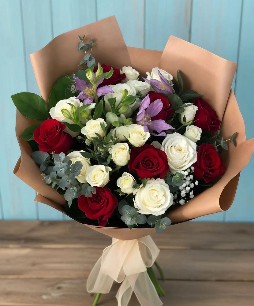 Букет цветов из: Розы и Альстромерии в Пестравка