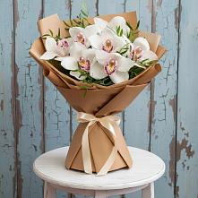 Букет цветов из:  Орхидеи и Розы в Пестравка