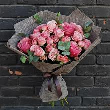 Букет цветов из:  Розы в Пестравка